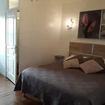Familial à *
